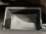 助手席の下に濡れた物でも入れられる便利な収納ボックス付!!
