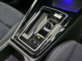 メーカー直営認定中古車 1オーナ 禁煙車 IQLEDライト デジタルコックピット 純正ナビ ブルートゥース接続 カープレイアンドロイドオート対応 バックカメラ スマートキースペア有 ETCアダプティブクルーズ