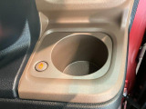 品質へのこだわり!フロアマットやシートなど車内をキレイに清掃し、ニオイや汚れなどを徹底的にクリーニングしてもらっております。室内はピカピカです☆