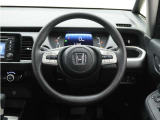 ◆ハンドル全体◆各種スイッチがハンドルから手を放さず操作できるので運転中でも楽に操作できます。