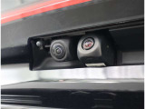 バックカメラが付いているので後方確認が非常にしやすいです。今や運転初心者も熟練者も必須装備!ついていて損はないですね♪