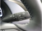 <AUTOライト>周囲の明るさをセンサーでキャッチして、ヘッドライトを自動的に点けてくれる賢い機能です!
