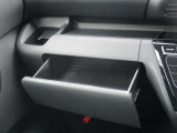 たっぷり小物が入ります コンソールBOX