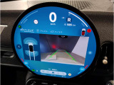 『運転』に対するBMWのこだわりはメーターパネルにも表れております。視野性の良いメーターパネルは疲労感の軽減と、運転の楽しさをもたらしてくれます。