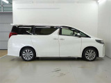 この度は、当社の展示車をご覧いただきまして、誠に有難うございます。自信をもってお勧めできる車となりますので、ごゆっくりご覧頂きたいと思います。