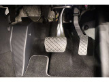 この度は数ある中から弊社認定中古車をご覧いただき誠にありがとうございます。スペースの都合上、店舗で展示していない場合がございますの事前にお問い合わせくださいませ。