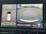 【アラウンドビューモニター】車両周辺をモニターで確認できて、駐車が苦手な人でもスムーズに駐車できます