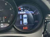 ポルシェセンターでは納車前整備でエンジンルーム、下回りを含む全111項目の点検整備を行い、ご納車しておりますので安心してお乗り頂けます。