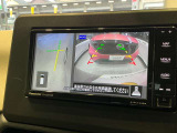 サイドカメラモードで幅寄せも簡単です。