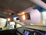 【車内ミラー】日常で使える、嬉しい車内ミラーがついてます!