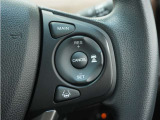 ◆アダプティブクルーズコントロール◆予め設定した車速内でクルマが自動的に加減速。前走車との適切な車間距離を維持しながら追従走行します。【LKAS】車線維持支援システムでステアリング操作を支援。