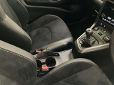 分かりやすく操作しやすい運転席まわりです☆