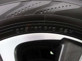タイヤサイズは 205/60R16