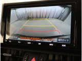 バックガイドモニターで、後方を確認しながら安心して駐車することができます。運転初心者も熟練者も必須の機能ですよ!