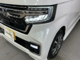 【LEDヘッドライト】ディスチャージヘッドライト(HID)と同等の明るさで、夜道や雨天走行が明るく視界良好!! フォグライトも装備で、安心感さらにUPです♪安心ドライブを楽しんで下さい♪
