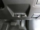 ETC車載器付きです。高速道路の料金所もスムーズに通過できます。※セットアップ費用は別途必要です。