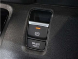 ◆オートブレーキホールド機能付き電子パーキングブレーキ◆ブレーキペダルを足から離しても停車状態を保ちます。アクセルを踏めば自動でブレーキが解除され、発進可能!