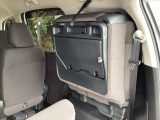 アイデア次第でいろいろな使い方ができる広くて使い勝手のいい荷室。