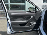点検整備ご納車前にCertified Pre-Owned独自の「点検チェック項目シート」により、部品や機能に関する全71項目もの厳しいチェックを実施します。