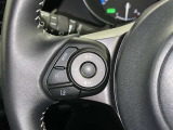 ステアリングスイッチ装備!運転しながら手元でオーディオの操作などができます。