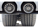 225/45R18 夏タイヤの溝もまだまだございます♪