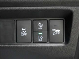 ホンダセンシングが装備されています。アダプティブレーダークルーズやレーンキープアシスト、車線逸脱防止機能なども備えていて、ロングドライブも快適で安全にお楽しみいただけます。