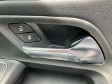 メモリー付き電動シートも装備されておりますのでシート位置を3パターン記憶できます。