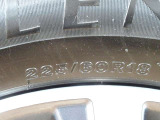 ★このクルマのタイヤサイズです。         225・60R18