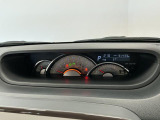 【メーターパネル】シンプルなデザインのメーターパネルは視認性が良く、必要な情報を運転手に分かりやすく伝えてくれます♪