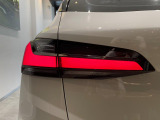 安心のBMW認定中古車は100項目の箇所を徹底的にチェック致します。機械的な箇所や電気系、コンピューターなどをご納車前に点検し、交換基準に達した部品は全て新品に修理返品した後にご納車致します。