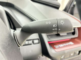 【オートライト】車外の明るさに応じて自動的にライトの点灯・消灯をしてくれます