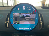 バックカメラ。音と映像で駐車をサポート!3D映像やパラノマビュー、サラウンドビューなど様々なモードに対応!