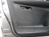 【助手席ドアポケット】車検証収納ボックスとしてお使いいただけます。