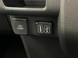 品質へのこだわり!フロアマットやシートなど車内をキレイに清掃し、ニオイや汚れなどを徹底的にクリーニングしてもらっております。室内はピカピカです☆