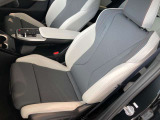 助手席シートも運転席同様に人間工学に基づいた設計となっておりますので、長距離ドライブも快適です♪