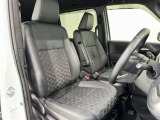 見通しのよいすっきりとした視界で、誰でも運転しやすいです。運転のしやすさは疲れにくさにも繋がりますよ♪