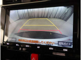 バックガイドモニターで、後方を確認しながら安心して駐車することができます。運転初心者も熟練者も必須の機能ですよ!