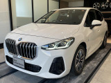 BMWのお車は、走行の安定性とコーナリングの良さを追求し、思い通りにハンドルの操作可能です。試乗車もご用意しておりますので、ぜひ&ldquo;駆け抜ける歓びをご体感ください!