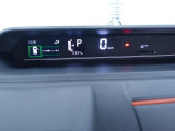 速度に加え、さまざまな車両情報を確認できるメーターです。