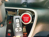 お客様のご予算帯に合わせたお車を常時100台以上取り揃えています!当社のスタッフがお客様のお車選びをしっかりサポートしご提案させていただきます!