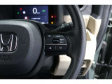 Hondaセンシングの機能のひとつ、アダプティブクルーズコントロール付!アクセルから足を離しても設定したスピードと前車との車間を保ち走行してくれます!車線維持もアシスト☆高速道路で疲労軽減ですね☆