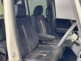 ゆったりとした運転席廻り♪