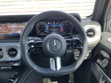 【ステアリング】ステアリングコラムのセレクターレバーでシフトポジション(P/R/N/D)の切り替えが可能。パドルシフトと併せ、すべてのシフト操作が指先で簡単かつスムーズに行えます。