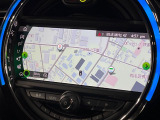 ●純正ナビ:一体感のあるナビは、高級感ある車内を演出してくれます。オーディオ機能も充実しておりますので、運転もより楽しめます♪