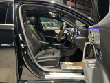*認定中古車「サーティファイドカー」では、万一お車が故障した場合も、ご購入後2年間は走行距離にかかわらずメルセデス・ベンツ正規サービスネットワークで無料修理いたします。