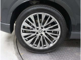 235/50R21タイヤを装備しています。※各ホイールのキズ等をご確認くださいませ。