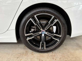 BMW正規ディーラー BMW Premium Selection調布の認定中古車です。厳しい基準をクリアした高品質車両のみ販売。BMW認定中古車保証付き(最長4年・距離無制限)、全国納車対応可能です。