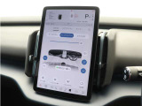 【CleanZone アドバンスト・エア・クオリティ・システム(PM2.5センサー、車内自動換気機能付)】PM 2.5粒子を最大95%車外に排出。全自動空気清浄機で、車内の空気の質を向上させます。
