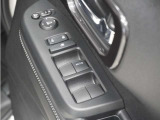 ◆パワーウィンドウスイッチ◆運転席から全席の窓の開閉操作を行うことが出来いつでも換気ができます!