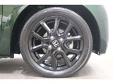 純正のアルミホイールが足元を飾ります!タイヤサイズは165/55R15です。